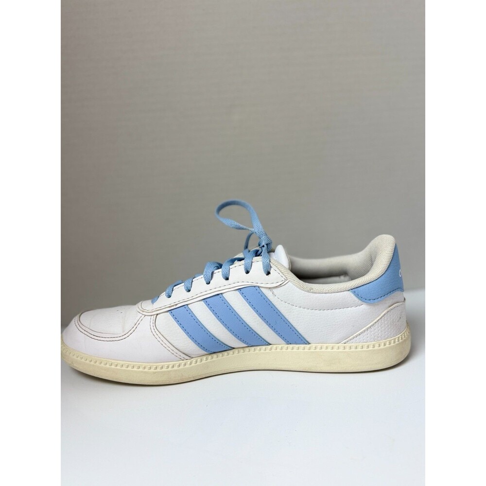 adidas Breaknet Sleek in white + baby blue 🩵 - Picture 2 of 12